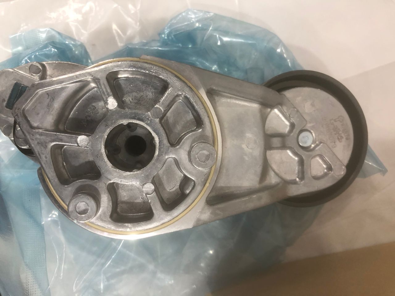 تسمه سفت کن موتور FH13 و FH500 سایپا دیزلی گاراژچی- 20487079 - Image 2